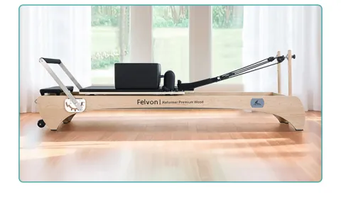 Pilates Reformer Premium Wood 9
